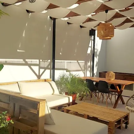 Διαμέρισμα Moodhu - Cozy W/ Amazing Terrace Λεϊρία