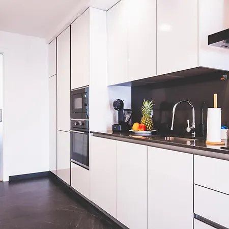 Moodhu - Cozy W/ Amazing Terrace Διαμέρισμα Λεϊρία