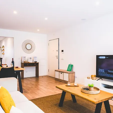 Moodhu - Cozy W/ Amazing Terrace *