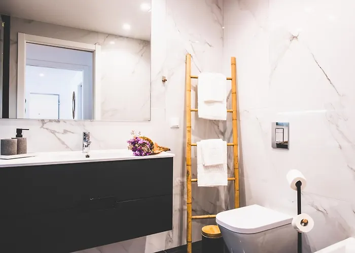 Moodhu - Cozy W/ Amazing Terrace * Leiria