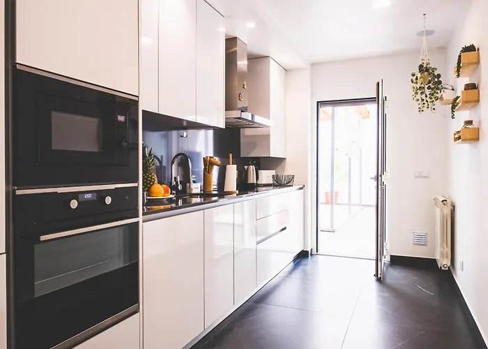 Moodhu - Cozy W/ Amazing Terrace Apartment *