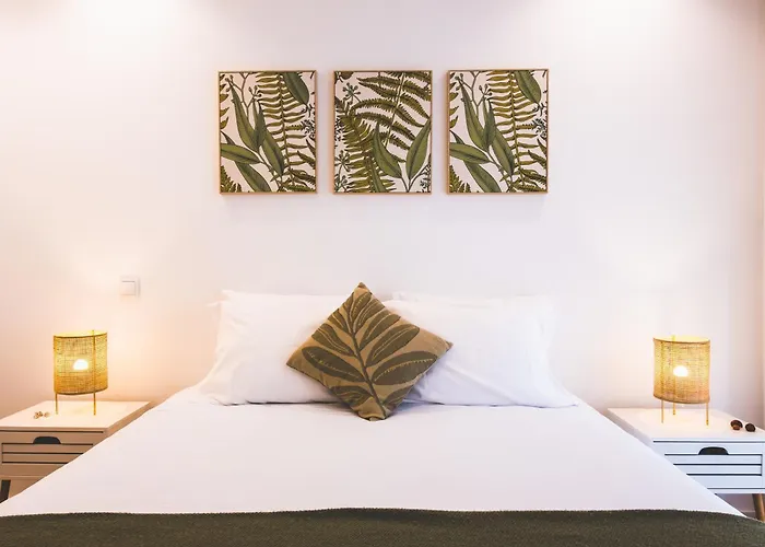 Moodhu - Cozy W/ Amazing Terrace Apartment